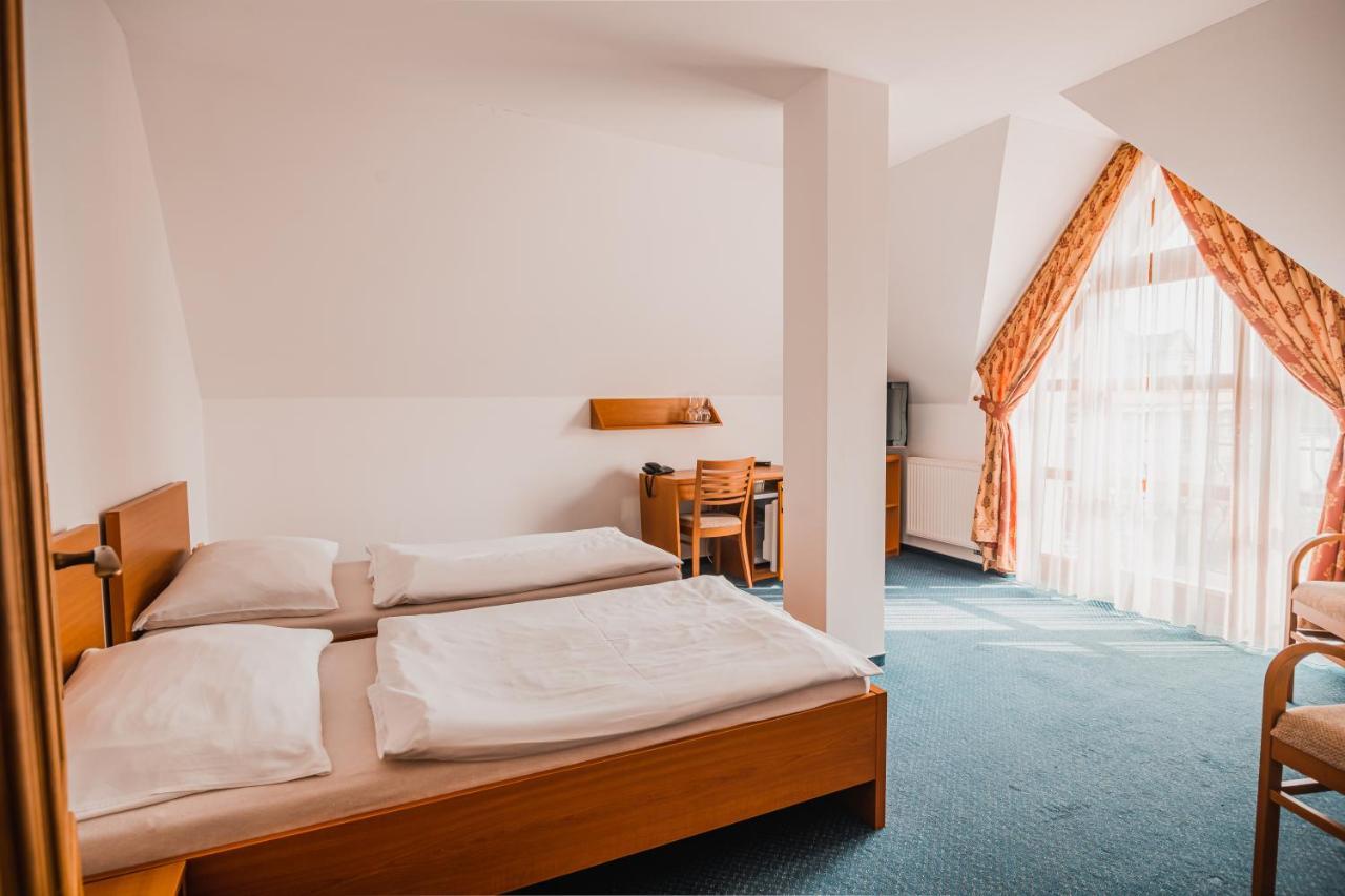 Vamberk Hotel Krajka**** מראה חיצוני תמונה